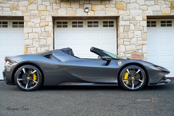 Used Ferrari SF90 Spider 2022 for sale - 77017388: Photo 7