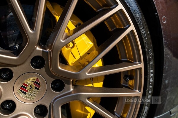 Used Porsche Taycan 2021 for sale - 77770125: Photo 10