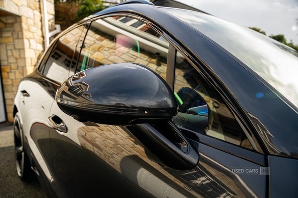 Used Porsche Macan 2020 for sale - 77893290: Photo 31