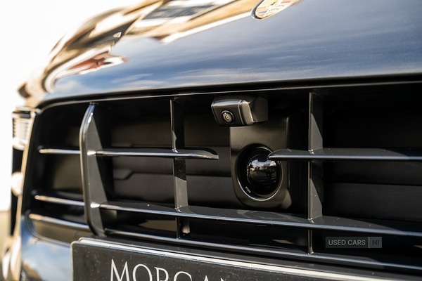 Used Porsche Macan 2020 for sale - 77893290: Photo 32