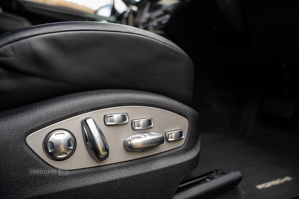 Used Porsche Macan 2020 for sale - 77893290: Photo 52