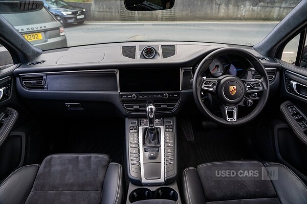 Used Porsche Macan 2020 for sale - 77893290: Photo 64