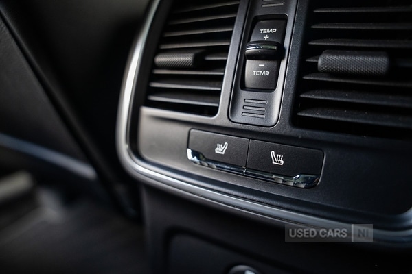 Used Porsche Macan 2020 for sale - 77893290: Photo 65