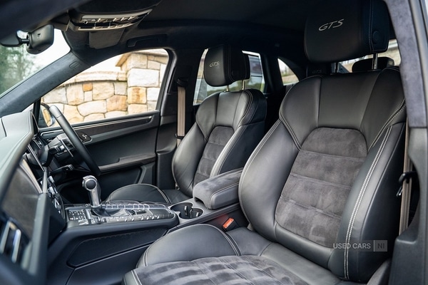 Used Porsche Macan 2020 for sale - 77893290: Photo 67