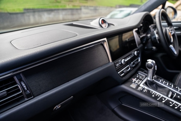 Used Porsche Macan 2020 for sale - 77893290: Photo 68