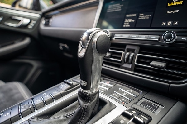 Used Porsche Macan 2020 for sale - 77893290: Photo 87