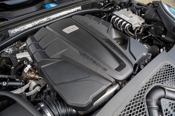 Used Porsche Macan 2020 for sale - 77893290: Photo 97