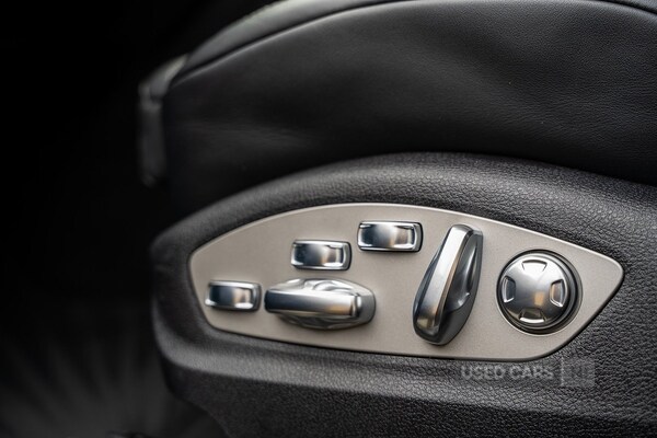 Used Porsche Macan 2020 for sale - 77893290: Photo 99