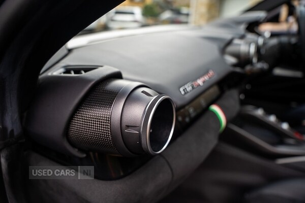 Used Ferrari 812 Superfast 2019 for sale - 78059174: Photo 76