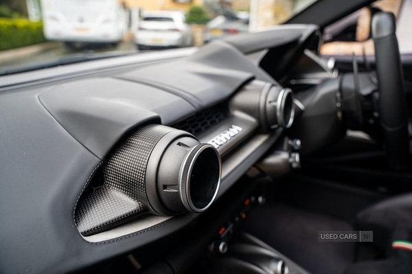 Used Ferrari 812 Superfast 2019 for sale - 78059174: Photo 87