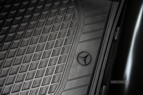 Used Mercedes-Benz V-Class 2019 for sale - 77479845: Photo 64