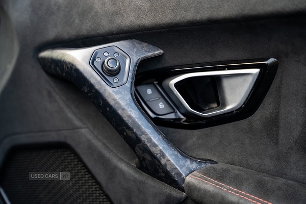 Used Lamborghini Huracan 2018 for sale - 77785166: Photo 44