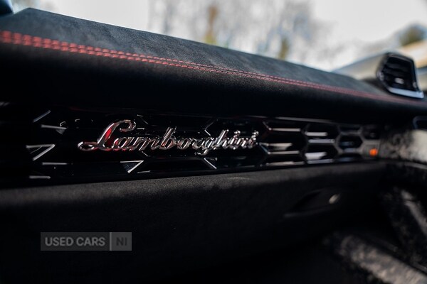 Used Lamborghini Huracan 2018 for sale - 77785166: Photo 64