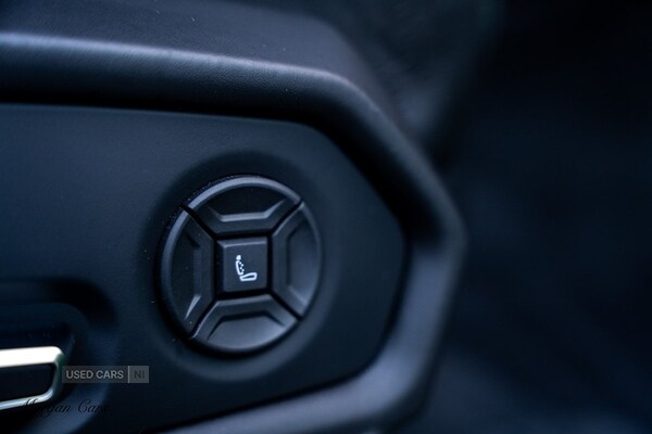 Used Lamborghini Urus 2022 for sale - 77217860: Photo 91