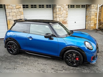 Used MINI Hatch 2025 for sale - 75298700: Photo