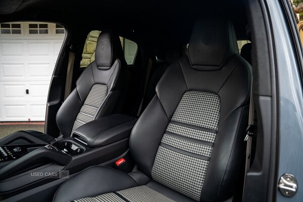 Used Porsche Cayenne for sale - 78102031: Photo 58