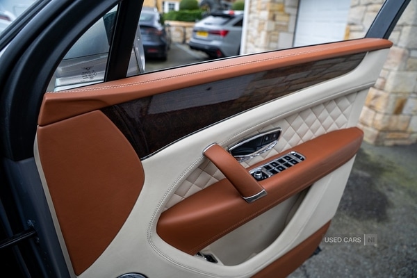 Used Bentley Bentayga 2016 for sale - 78048492: Photo 51