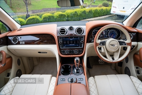 Used Bentley Bentayga 2016 for sale - 78048492: Photo 85