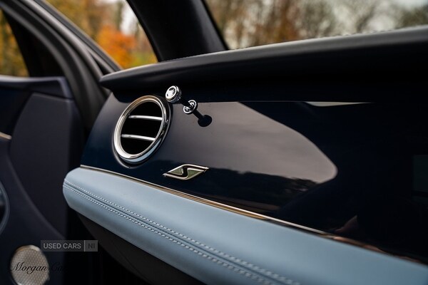 Used Bentley Bentayga 2021 for sale - 76743670: Photo 74