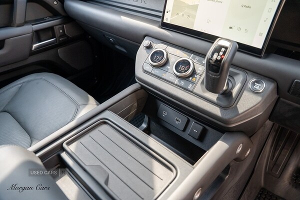 Used Land Rover Defender 2022 for sale - 75659429: Photo 50