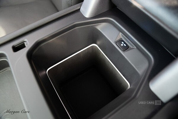 Used Land Rover Defender 2022 for sale - 75659429: Photo 64