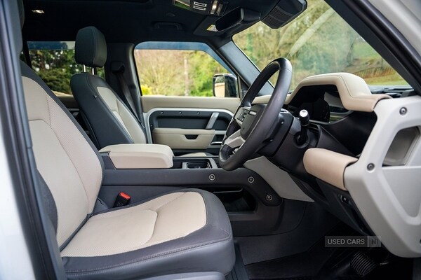 Used Land Rover Defender 2022 for sale - 77587571: Photo 51
