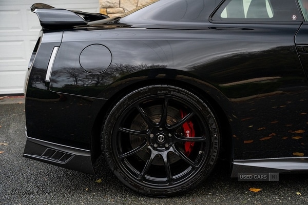 Used Nissan GT-R 2018 for sale - 76597530: Photo 11