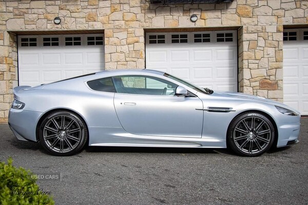 Used Aston Martin DBS 2009 for sale - 72983934: Photo 11