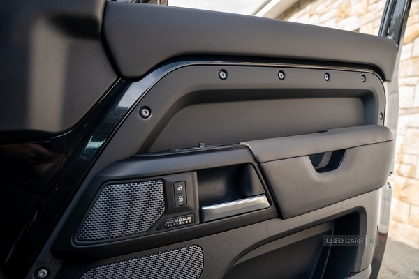 Used Land Rover Defender 2022 for sale - 77132394: Photo 52