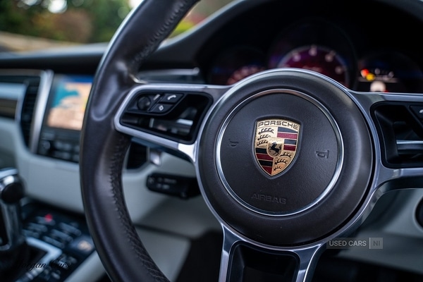 Used Porsche Macan 2016 for sale - 76446952: Photo 56