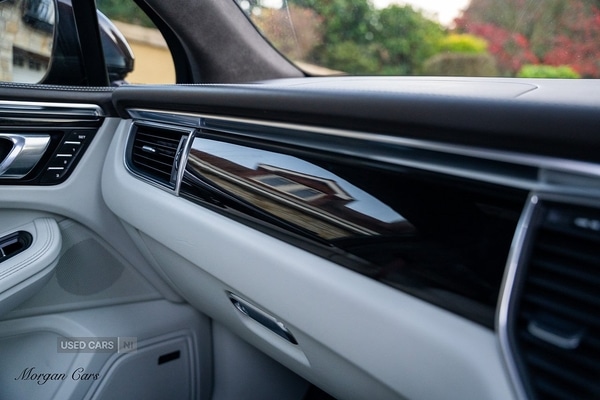 Used Porsche Macan 2016 for sale - 76446952: Photo 59