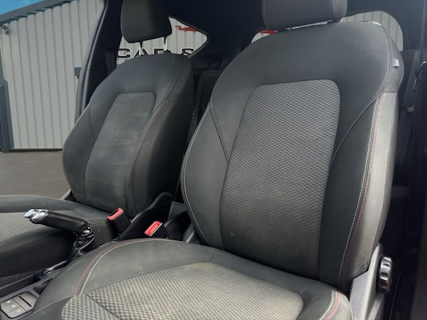 Used Ford Fiesta 2018 for sale - 74607367: Photo 17