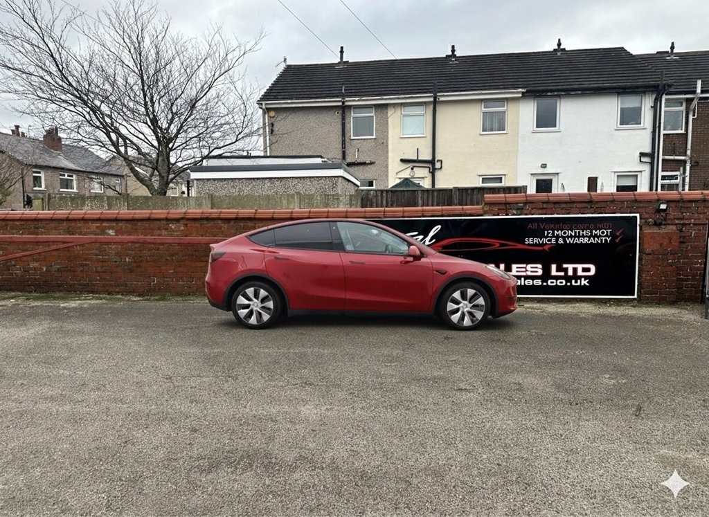 Used Tesla Model Y 2022 for sale - 77086568: Photo 2