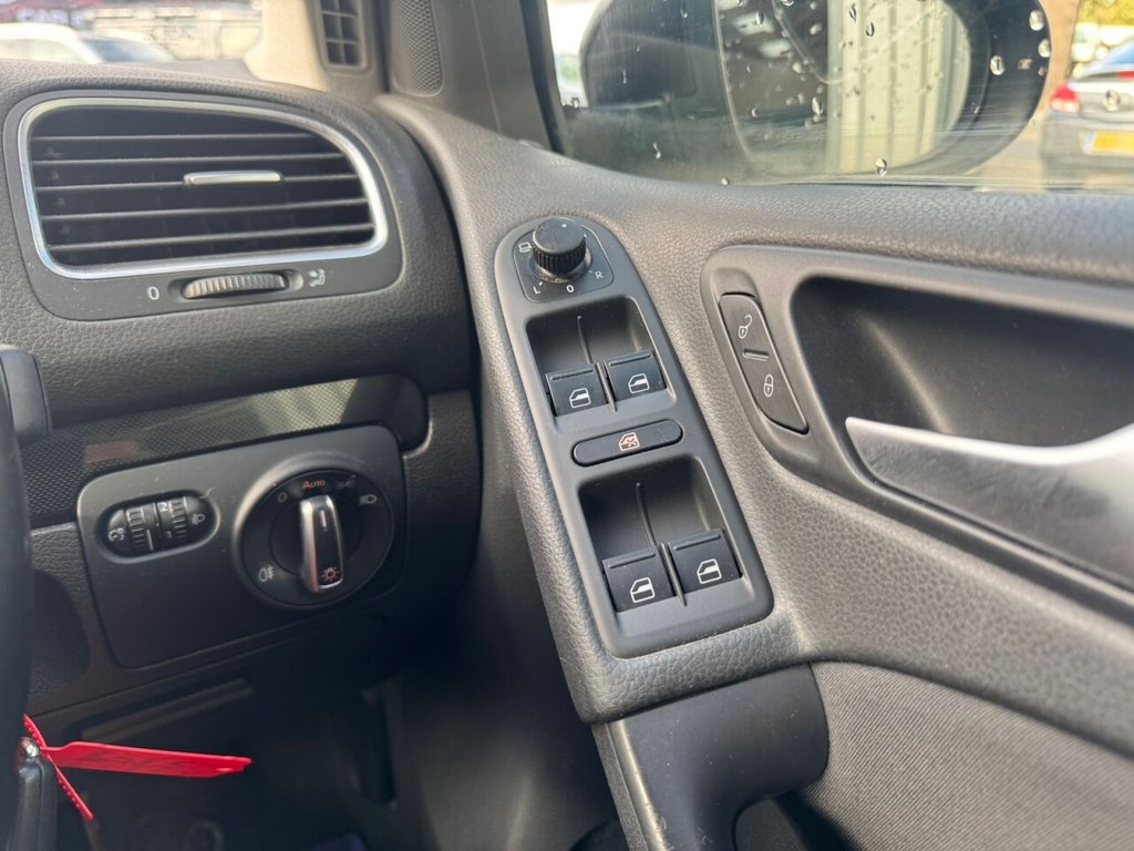 Used Volkswagen Golf 2011 for sale - 76118661: Photo 8
