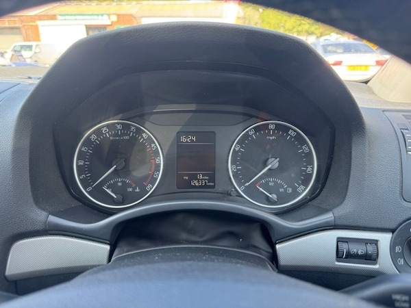Used Skoda Octavia 2009 for sale - 75067538: Photo 15