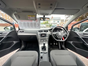 Used Volkswagen Golf 2015 for sale - 79146083: Photo