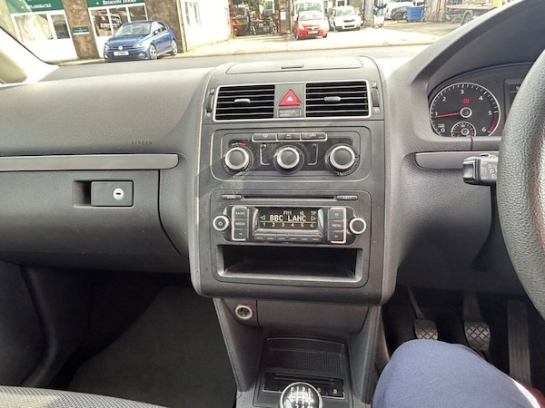 Used Volkswagen Touran 2011 for sale - 73033960: Photo 9
