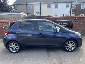 Used Toyota Yaris 2012 for sale - 79033847: Photo