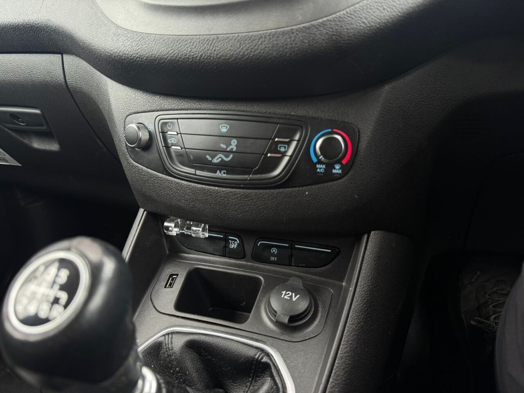 Used Ford Transit Courier 2020 for sale - 76163472: Photo 25