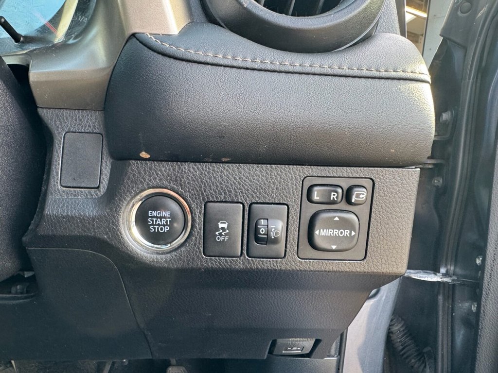 Used Toyota RAV4 2014 for sale - 75320970: Photo 12
