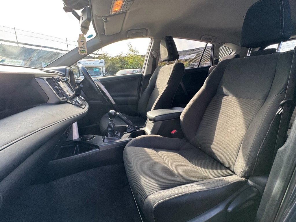 Used Toyota RAV4 2014 for sale - 75320970: Photo 14