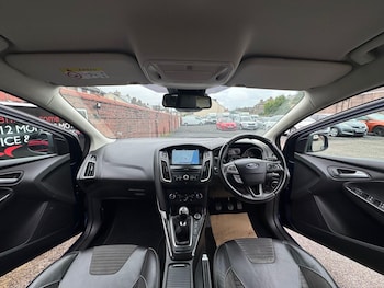 Used Ford Focus 2017 for sale - 79033778: Photo