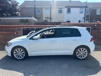 Used Volkswagen Golf 2017 for sale - 79034311: Photo