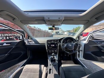 Used Volkswagen Golf 2017 for sale - 79034311: Photo