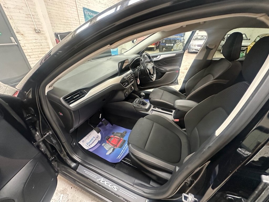 Used Ford Focus 2019 for sale - 76417205: Photo 11