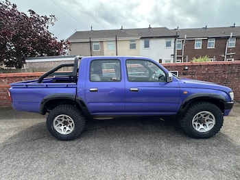 Used Toyota Hilux 2000 for sale - 79034130: Photo