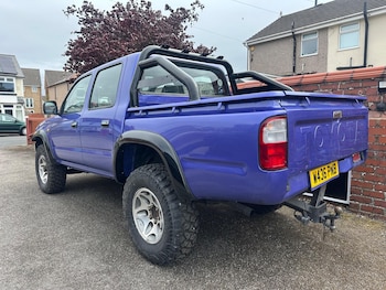 Used Toyota Hilux 2000 for sale - 79034130: Photo