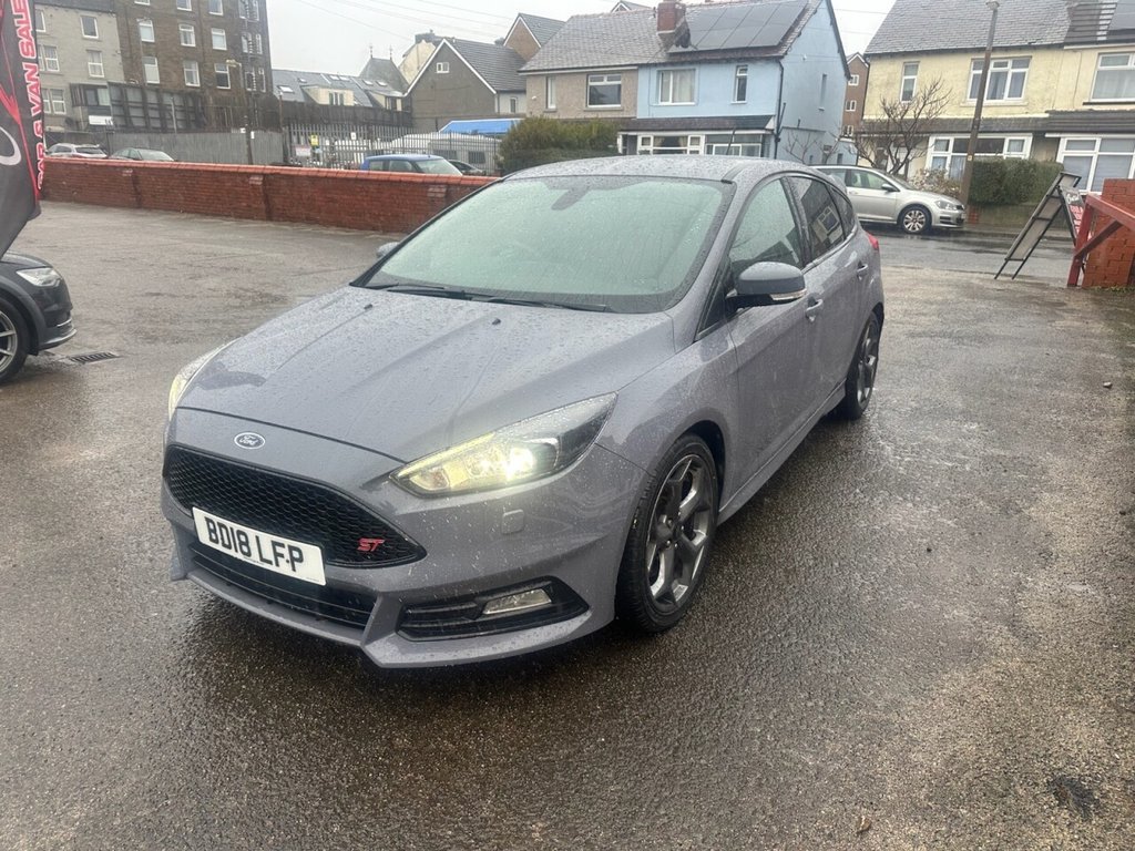 Used Ford Focus 2018 for sale - 76768286: Photo 2