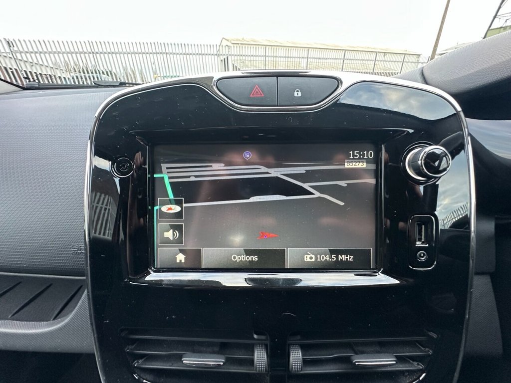 Used Renault Clio 2014 for sale - 76509408: Photo 20