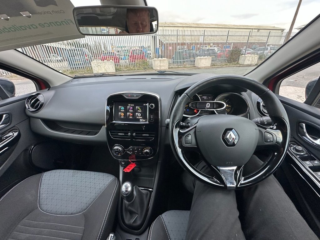 Used Renault Clio 2014 for sale - 76509408: Photo 23